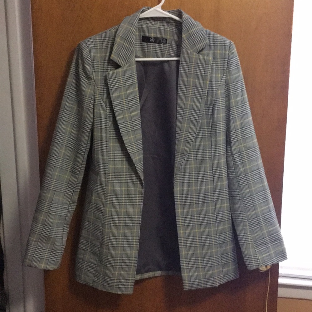 MISSGUIDED CHECKED BLAZER